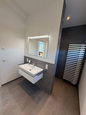 K8A_Bad Waschtisch.jpeg