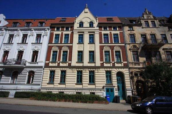 Straßenseitige Objektansicht