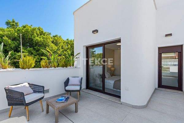 Modern Detached Villas Near Beach in Mil Palmeras Spain