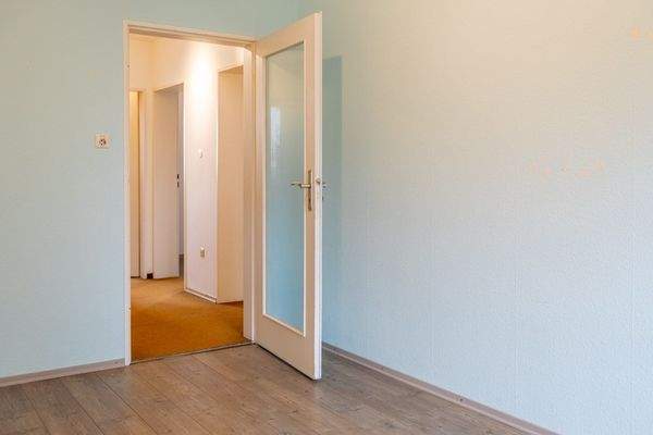 Familienidyll in Bogenhausen: Doppelhaushälfte mit sonnigem Westgarten & Grünblick