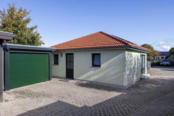 Strandnahes Zuhause mit lichtdurchflutetem Wintergarten in Kühlungsborn Ost DAHLER Rostock