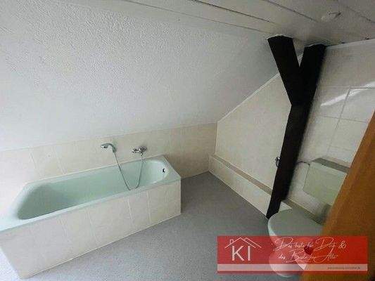 DG Badezimmer rechter Hand