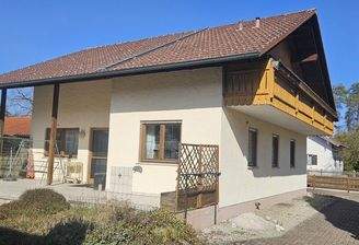 Titelbild Terrasse und Zufahrt