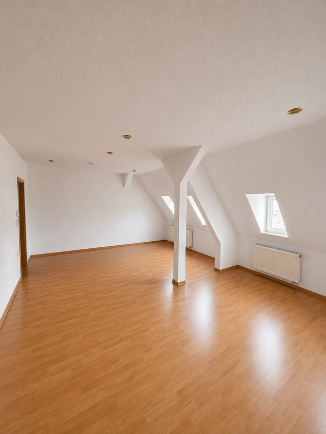Großzügige 4-Raum-Wohnung mit ca. 90 m² – Einbauküche möglich! - Photo 2