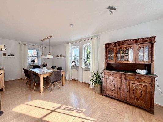 Essbereich im Wohnbereich.jpg