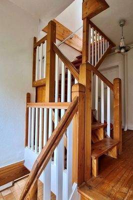 Treppe zum Spitzboden