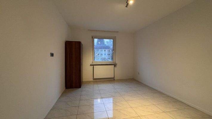 Wohn- und Schlafzimmer