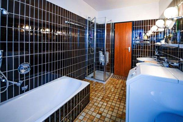 Erdgeschoß Badezimmer