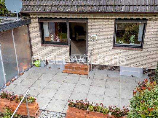 Terrasse mit Markise