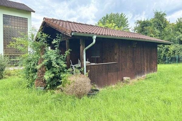 Gartenhaus bereits vorhanden