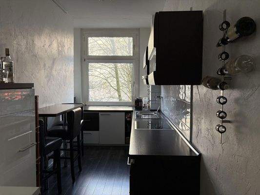 Küche mit Einbauküche