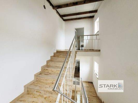Treppenhaus Büros.jpg