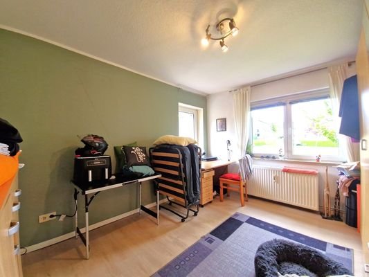 Arbeits-/Gästezimmer EG