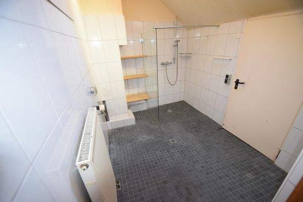 Waschraum / Dusche im EG