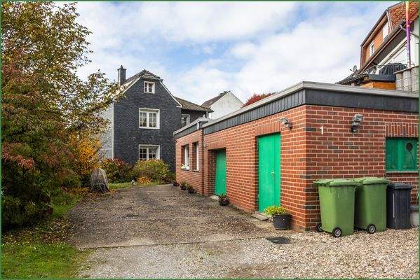 Sicht von der Straßenseite