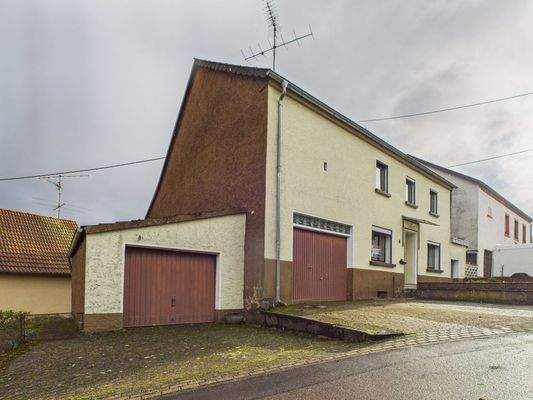 CAM01708G0-PR0081-STILL032