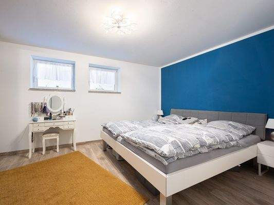 Schlafzimmer/Hobbyraum UG