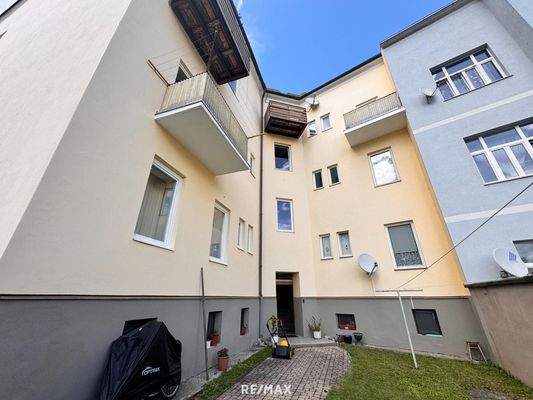 Ansicht Innenhof mit Balkone