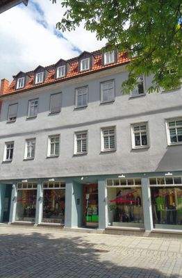 Wohn-u.Geschäftshaus mit Laden im EG