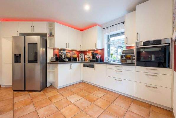 DI - Forbes Global Properties