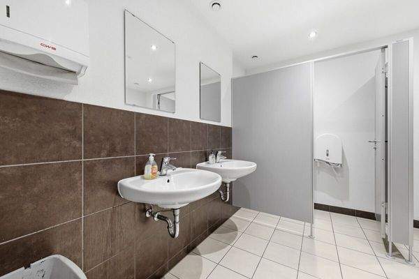 Die Ausstattung in den Bädern