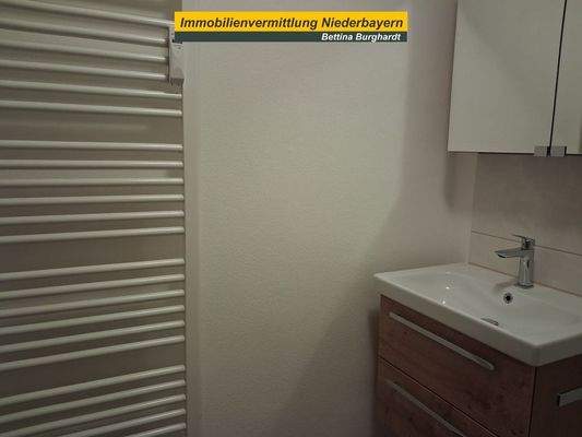 Duschbad mit Handtuchwärmerheizung