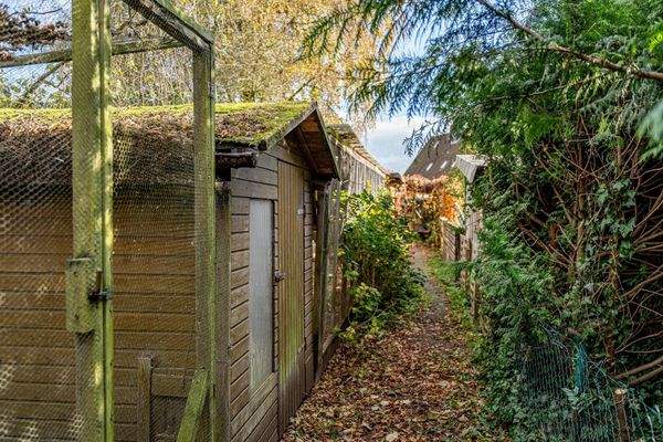 Weg zum hinteren Grundstückanteil