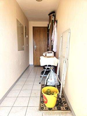 Zugang vom Garten zur Garage