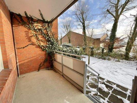 Balkon mit Zugang zur Terrasse