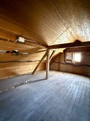 Dachgeschoss mit Ausbaupotential