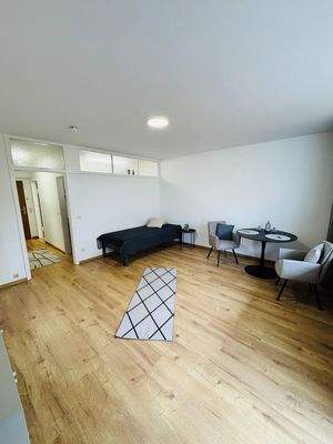 Wohn- und Schlafzimmer