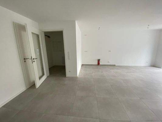 Whg 4 Küche Wohnen Essen.jpeg