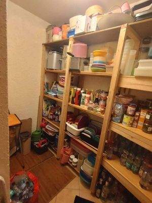 angrenzende Speisekammer