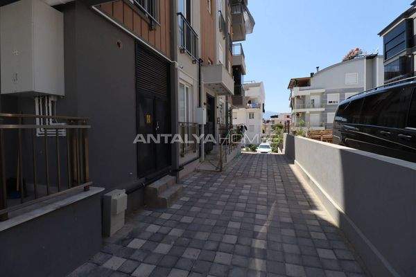 Apartments 900 m from the Tram Station in Antalya Kepez