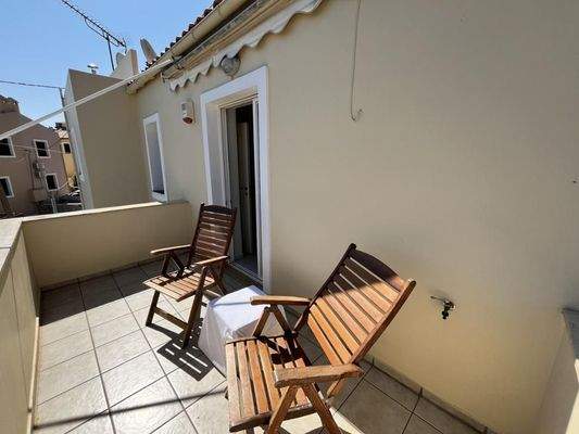 Kreta, Kournas: Schöne Villa mit drei Schlafzimmern, nur wenige Schritte vom Kournas-See entfernt