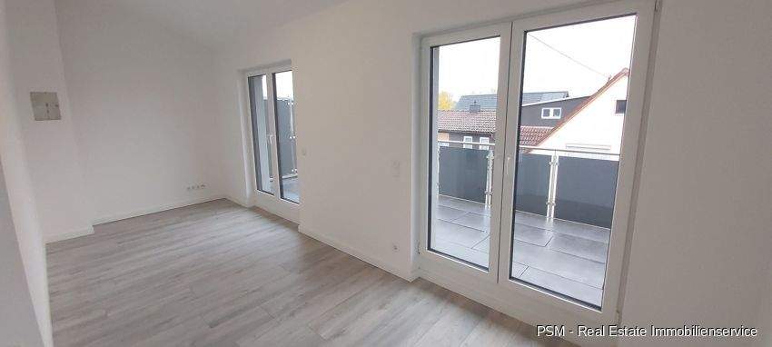 Zimmer mit Balkon DG