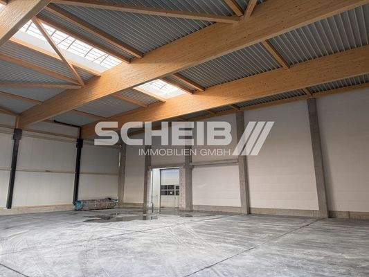 Raumhöhe bis zu fast 9 Meter