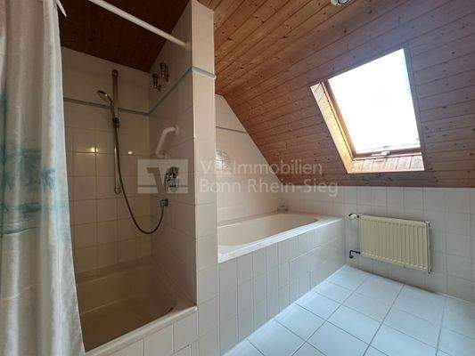 Badezimmer Dachgeschoss