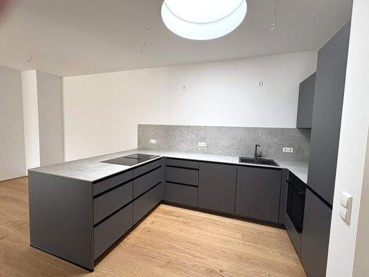 Einbauküche mit Oberlicht