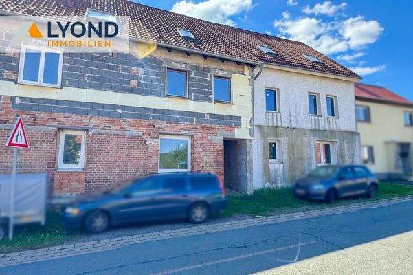 Mittleres Haus mit rechten Haus