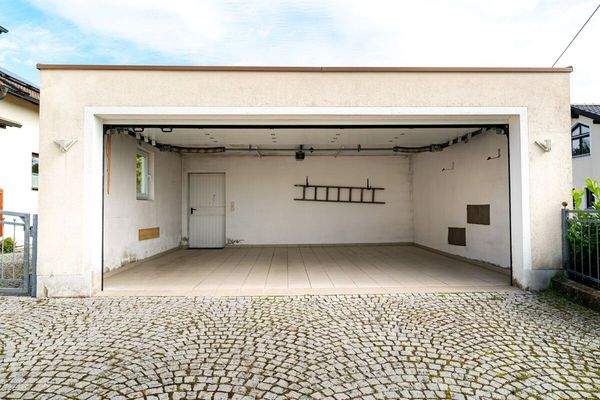 Doppelgarage