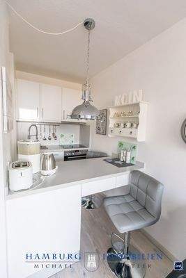 Küche mit Sitztresen