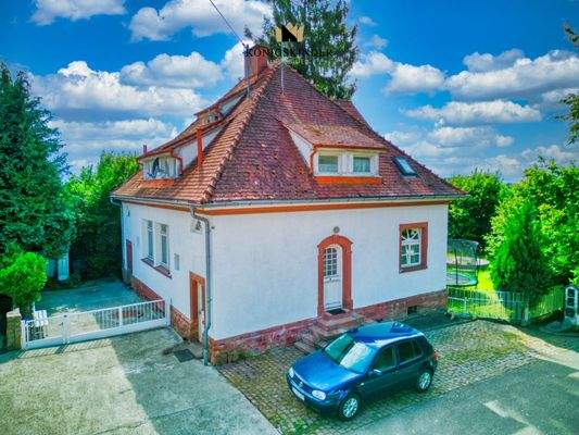 Vermietetes Haus mit 3 Wohnungen 