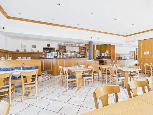 Gastrobereich rechts - Theke