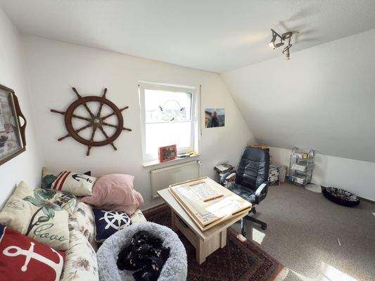 weiteres Zimmer im Dachgeschoss