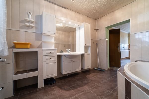 Badezimmer Erdgeschoss