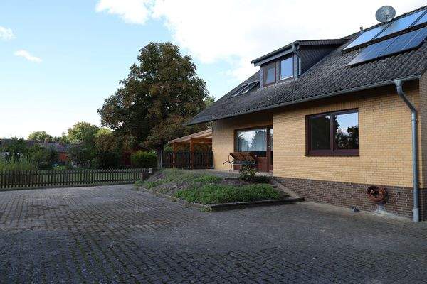 Großzügiges Haus in Gusborn