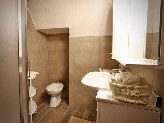 DA1000_10_TERRA ITALIA IMMOBILIEN_REAL ESTATE_DOLC