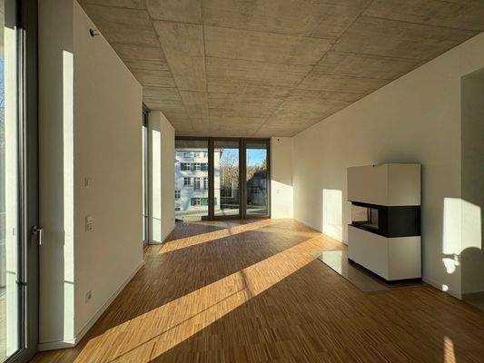 Wohnzimmer mit Kamin