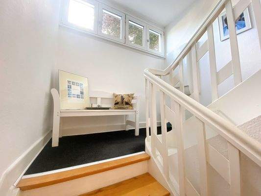 Treppen OG Wohnung zum DG